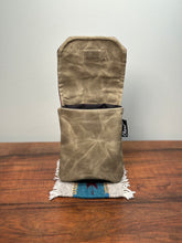 Load image into Gallery viewer, Rangefinder Case - Waxed Canvas/Gator