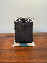 Load image into Gallery viewer, Rangefinder Case - Wool/Waxed Canvas
