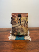 Load image into Gallery viewer, Rangefinder Case - Cordura/Leather
